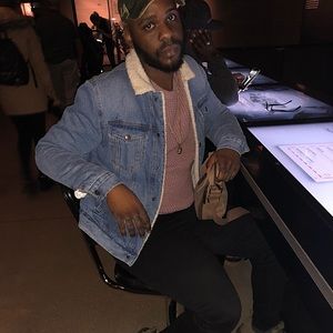 Meet your Posher, Elijah